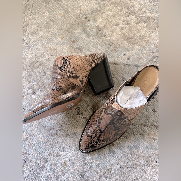 SCHUTZ Destiny Leather Mule in Bear & Honey Snake, US size 8 - Picture 1 of 5